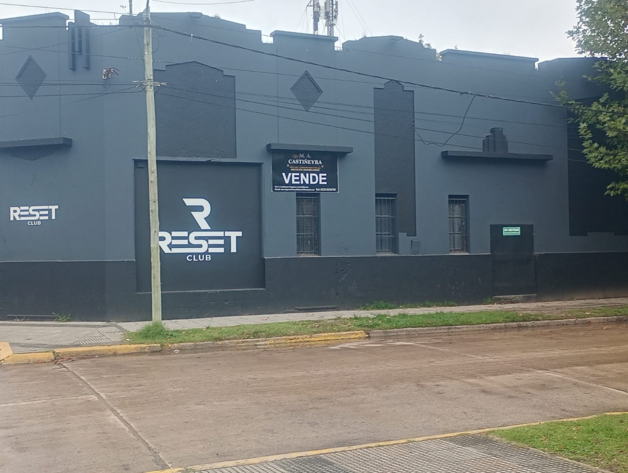 Excelente propiedad a la venta en el centro de la Ciudad de Coronel Vidal